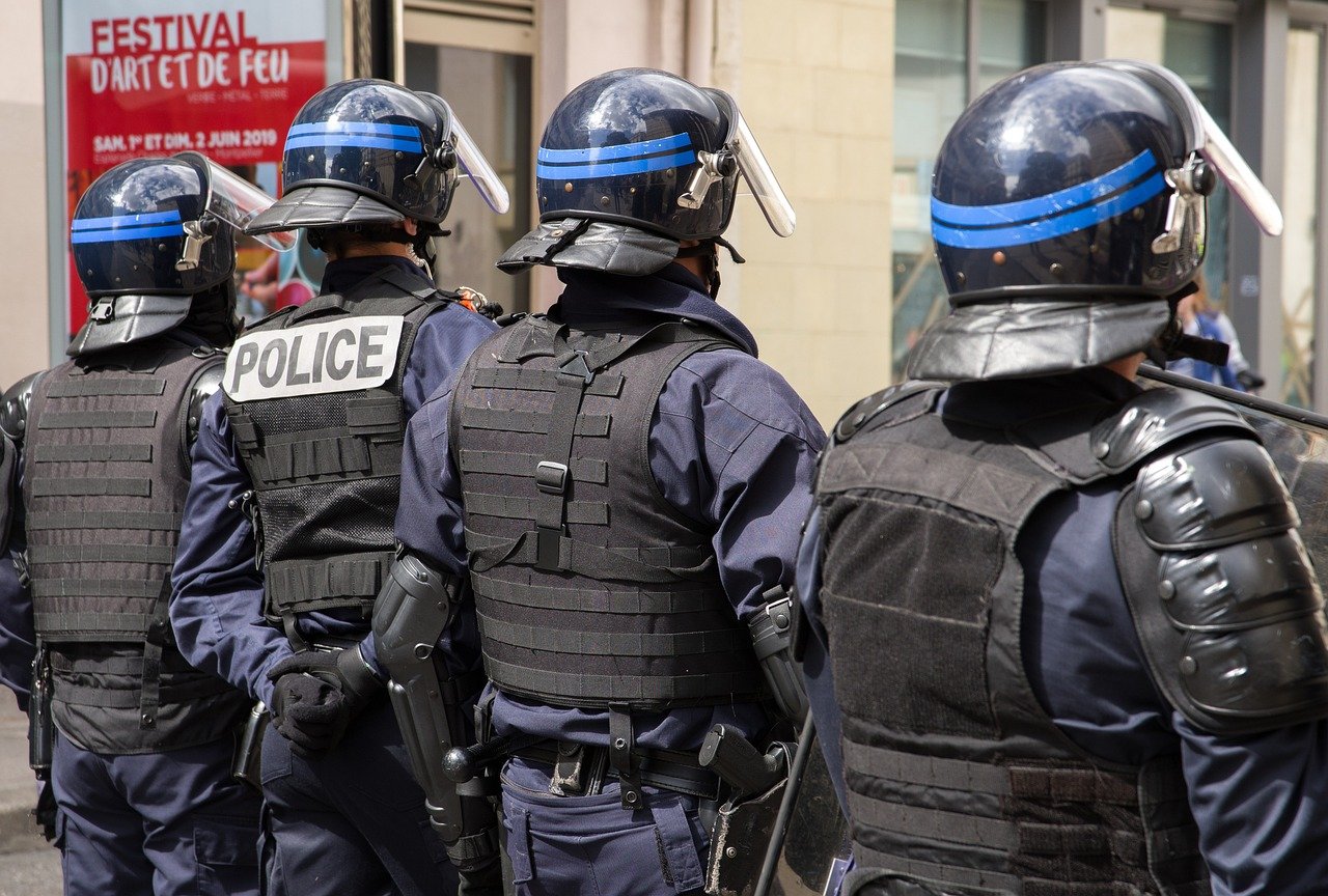 france, police, helmets