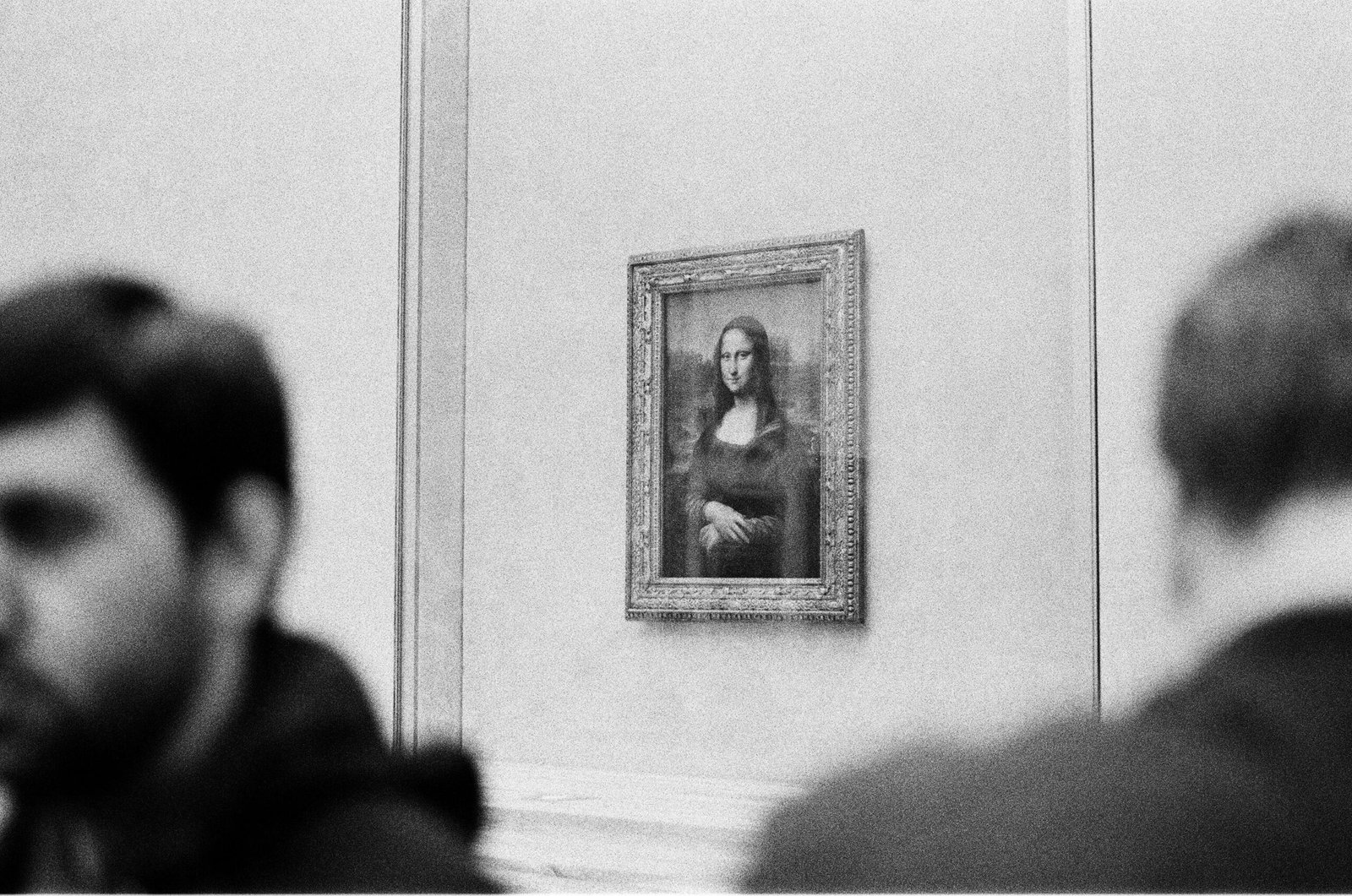 Artful capture of the Mona Lisa in the Louvre Museum, Paris.