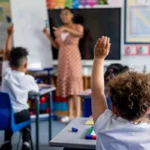 Families could save £1200 as free school meals expands. Find out if you’re eligible
